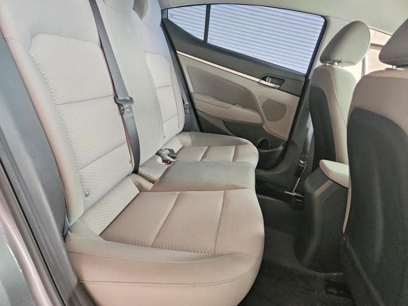 2020 HYUNDAI ELANTRA SEL 10