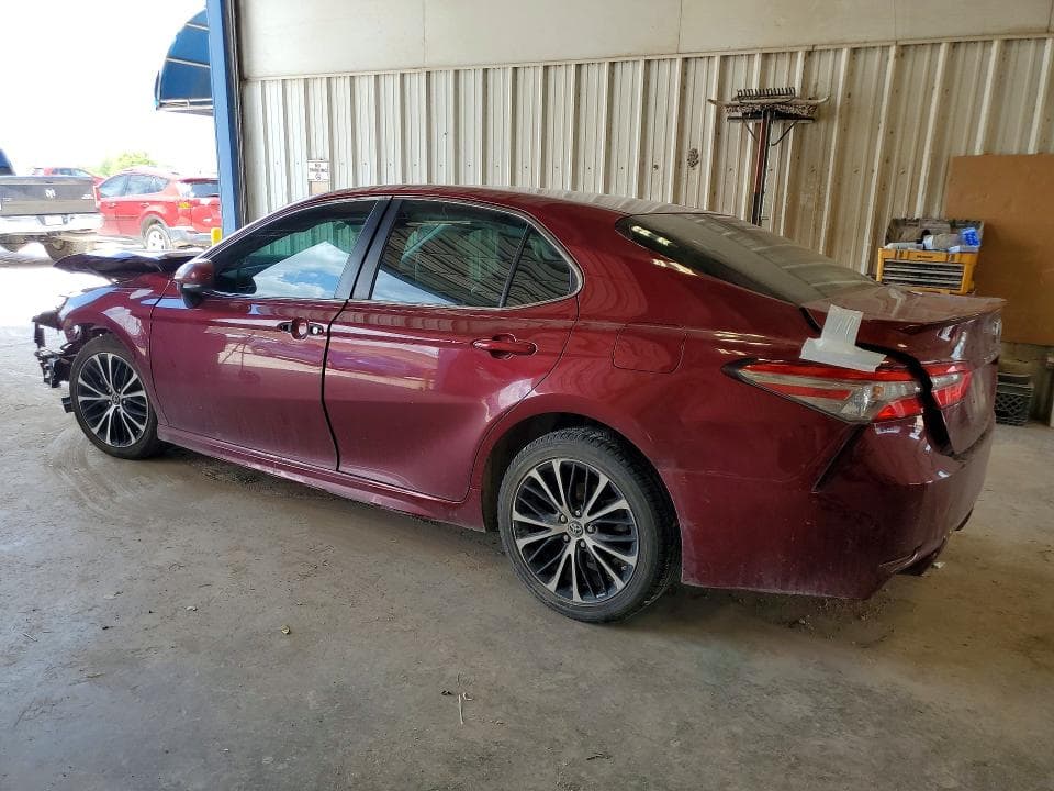 2018 TOYOTA CAMRY 2
