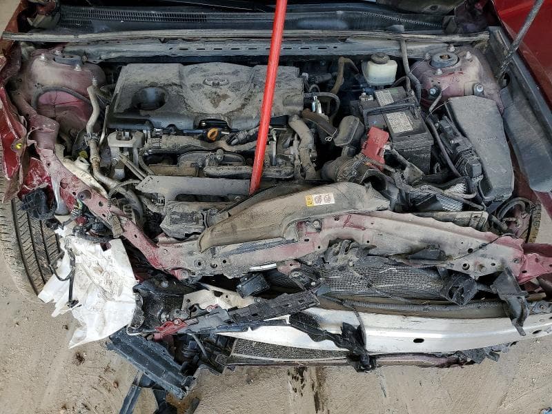 2018 TOYOTA CAMRY 11