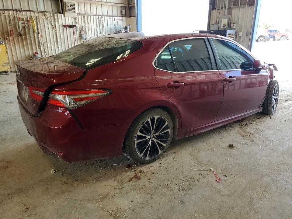 2018 TOYOTA CAMRY 3