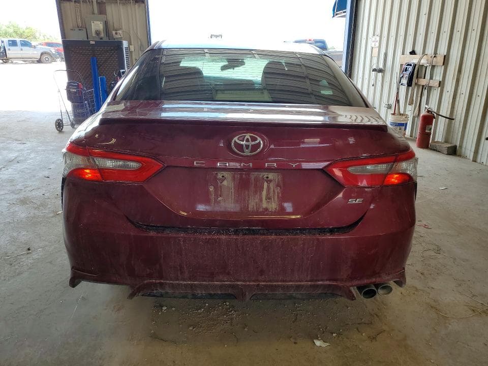 2018 TOYOTA CAMRY 6