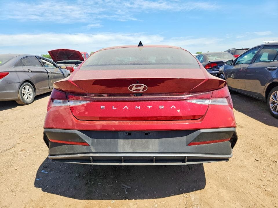 2024 HYUNDAI ELANTRA SEL SEL 6