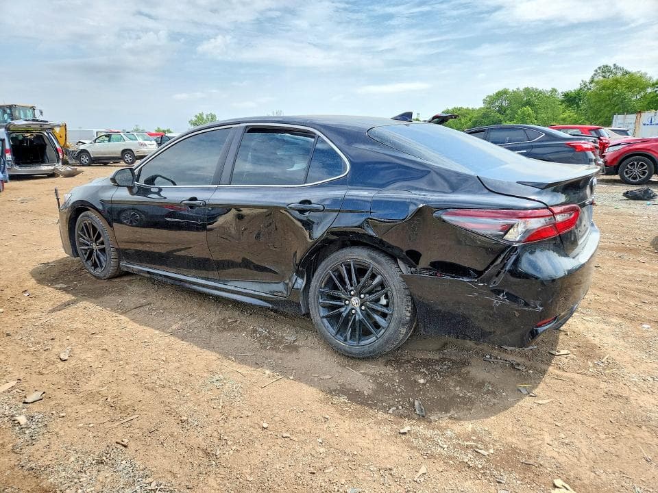 2022 TOYOTA CAMRY SE SE 2