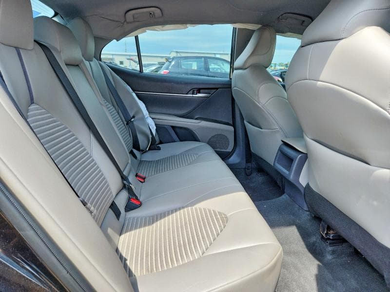 2022 TOYOTA CAMRY SE SE 10