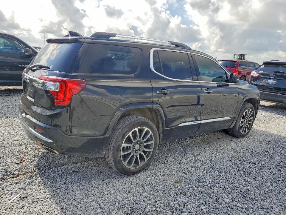 2021 GMC ACADIA DENALI 3