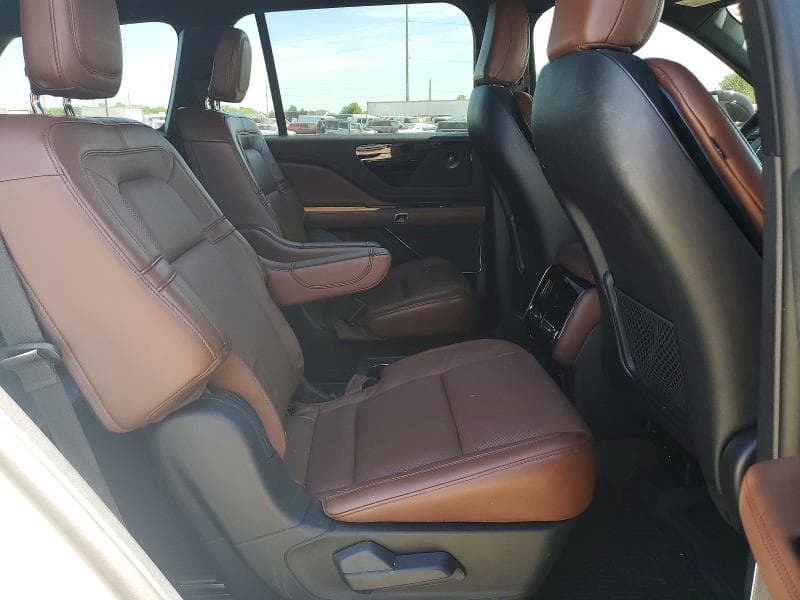 2025 LINCOLN AVIATOR RESERVE 11