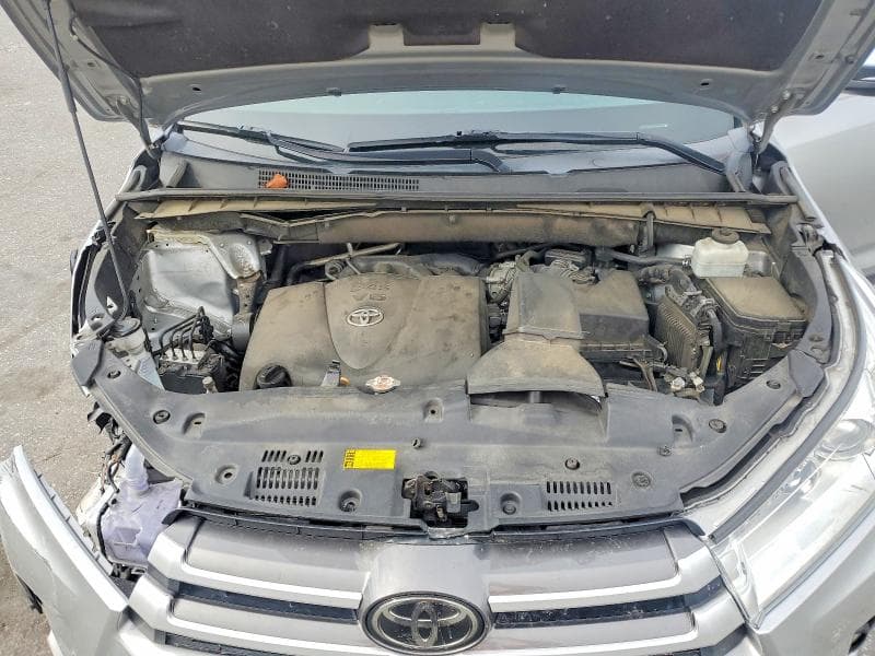 2019 TOYOTA HIGHLANDER XLE XLE 12