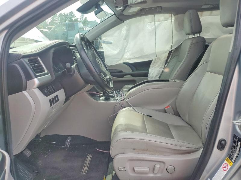 2019 TOYOTA HIGHLANDER XLE XLE 7
