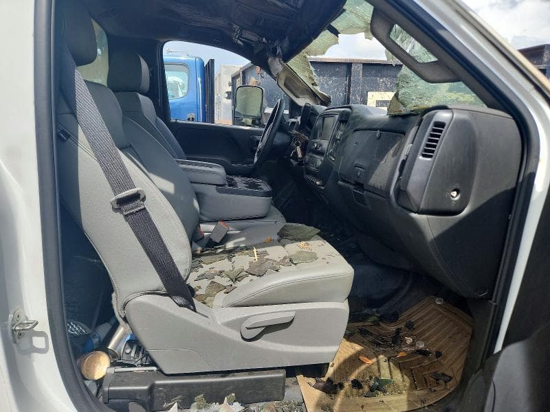 2022 CHEVROLET SILVERADO MEDIUM DUTY 5