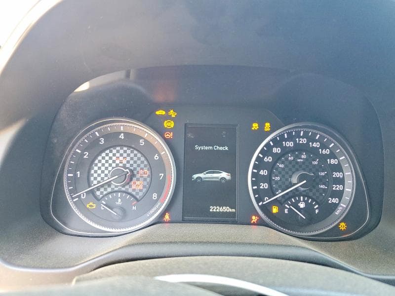 2020 HYUNDAI ELANTRA SEL 9