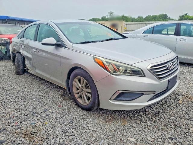2017 HYUNDAI SONATA SE 4