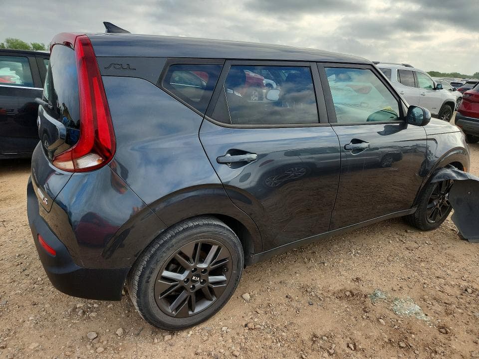 2021 KIA SOUL S 3
