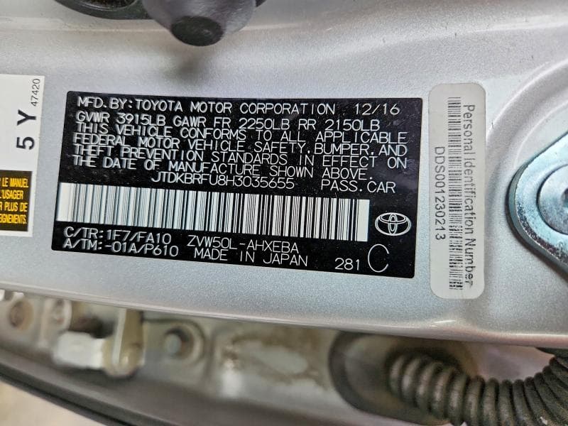 2017 TOYOTA PRIUS TWO 12