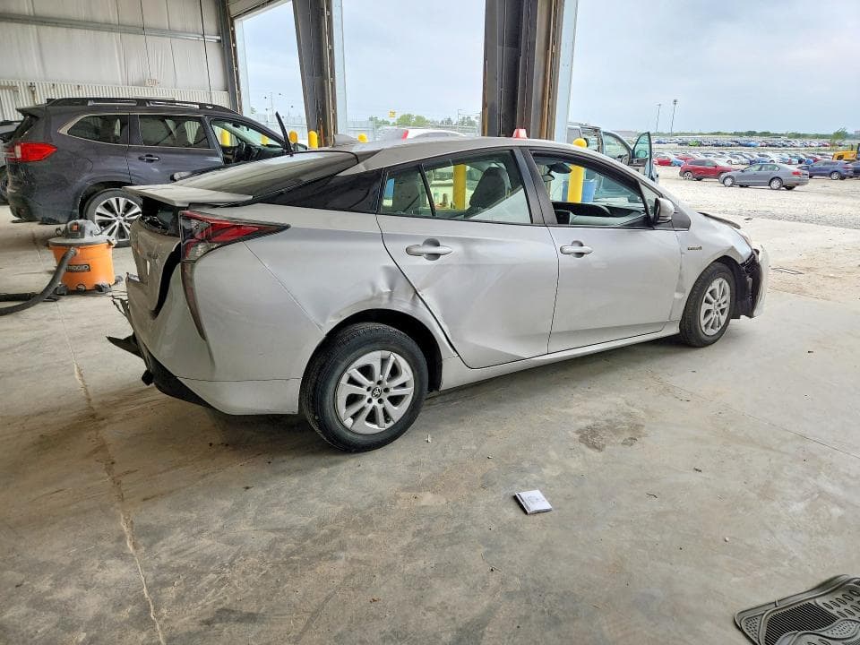 2017 TOYOTA PRIUS TWO 3