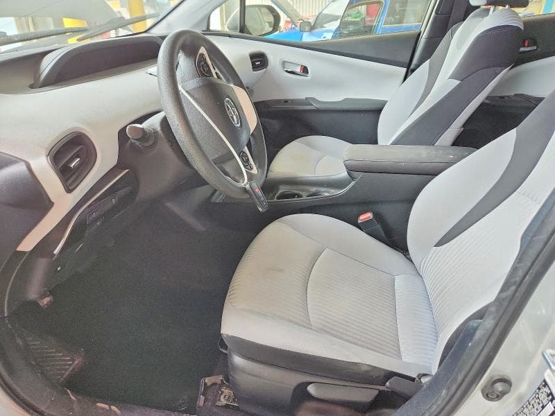 2017 TOYOTA PRIUS TWO 7