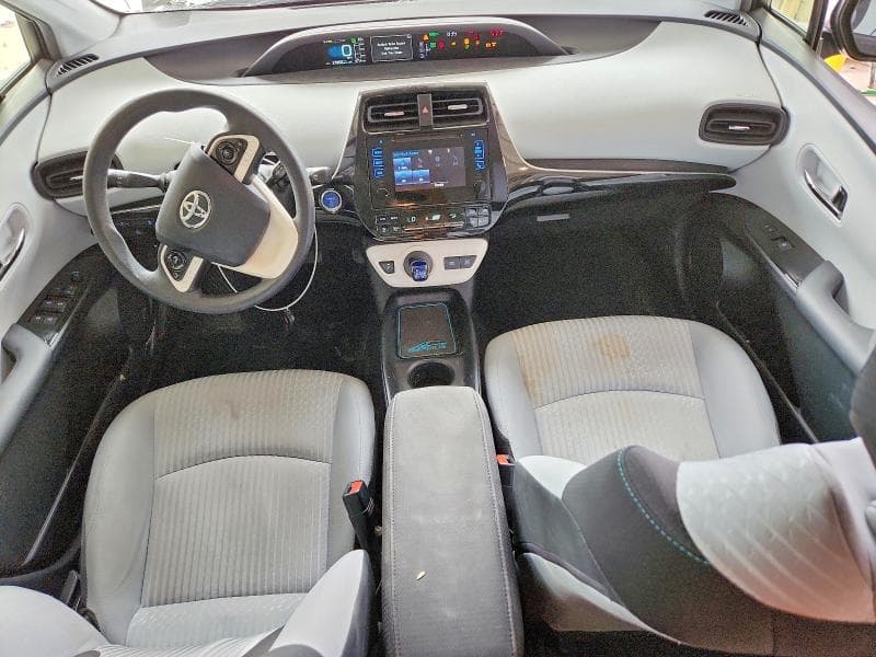 2017 TOYOTA PRIUS TWO 8