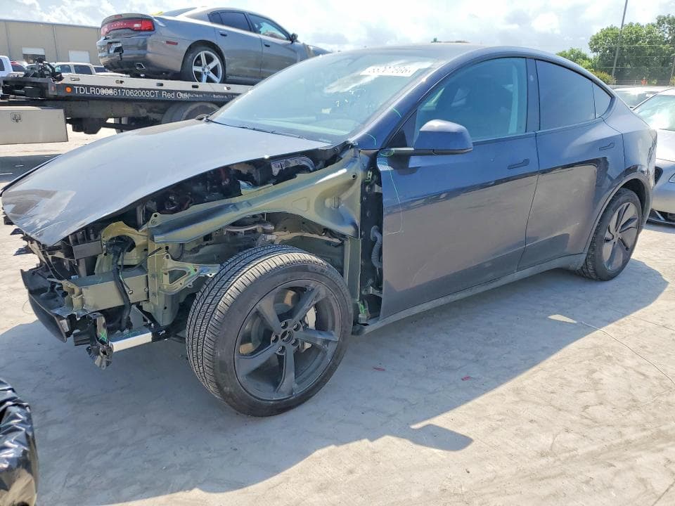 2026 TESLA MODEL Y 1