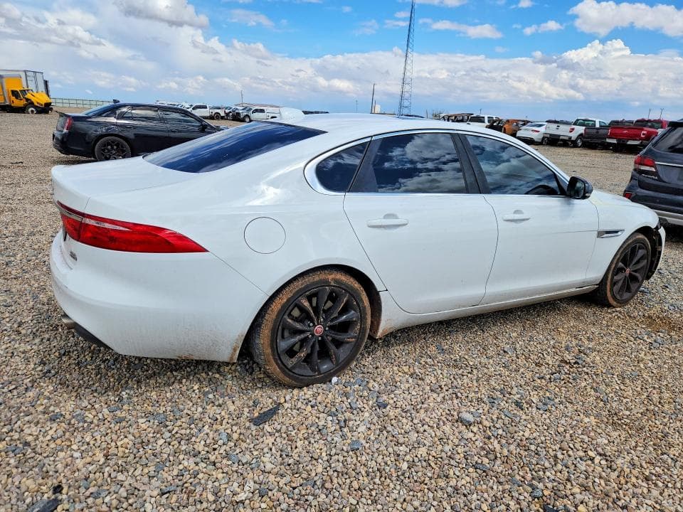 2019 JAGUAR XF PREMIUM 3
