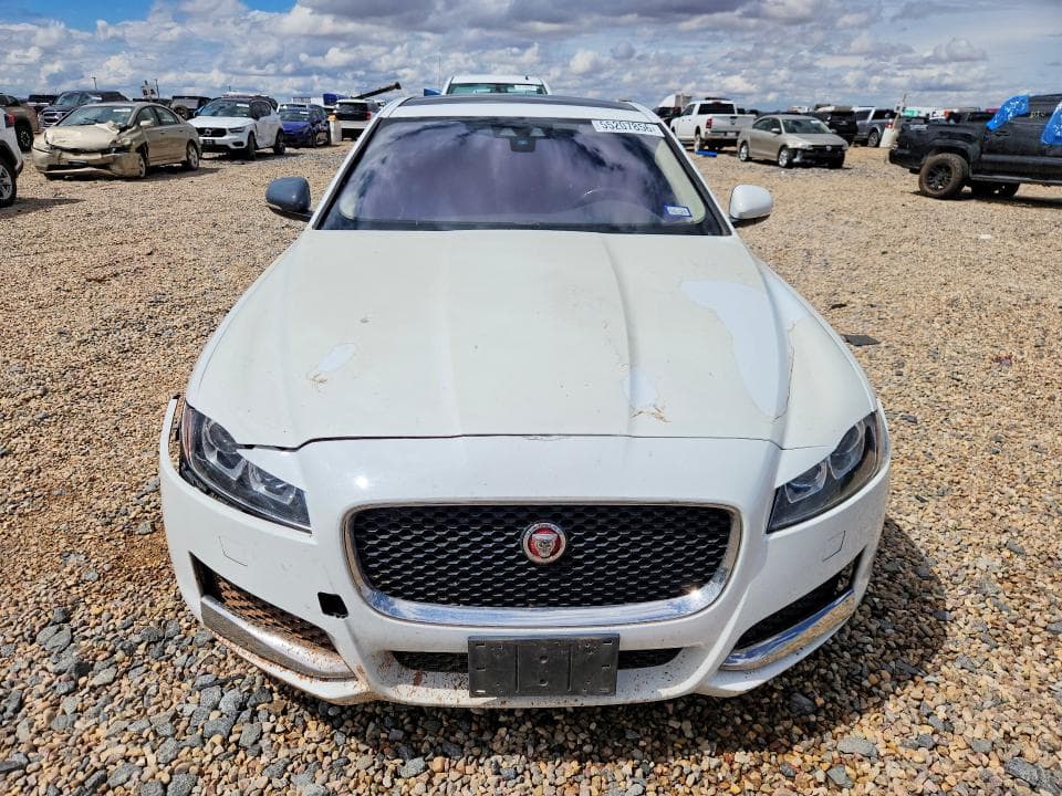 2019 JAGUAR XF PREMIUM 5