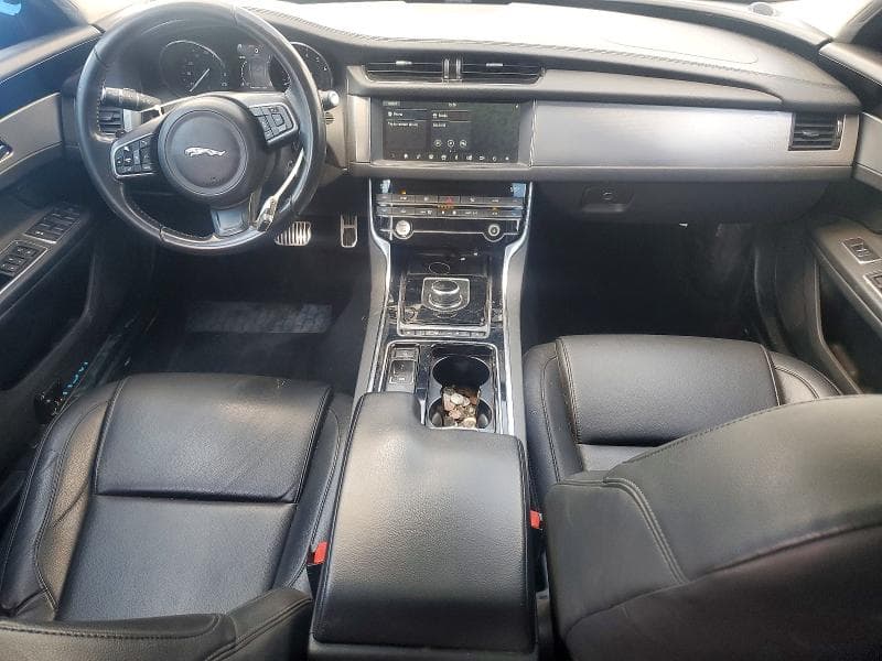 2019 JAGUAR XF PREMIUM 8