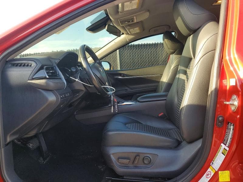 2019 TOYOTA CAMRY SE 7