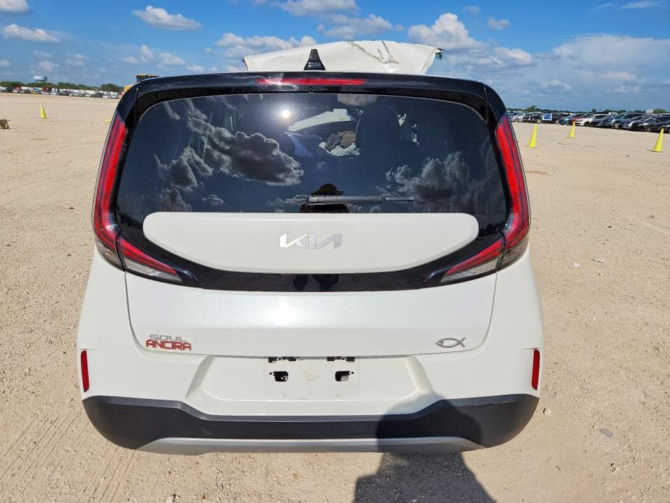 2024 KIA SOUL LX 6