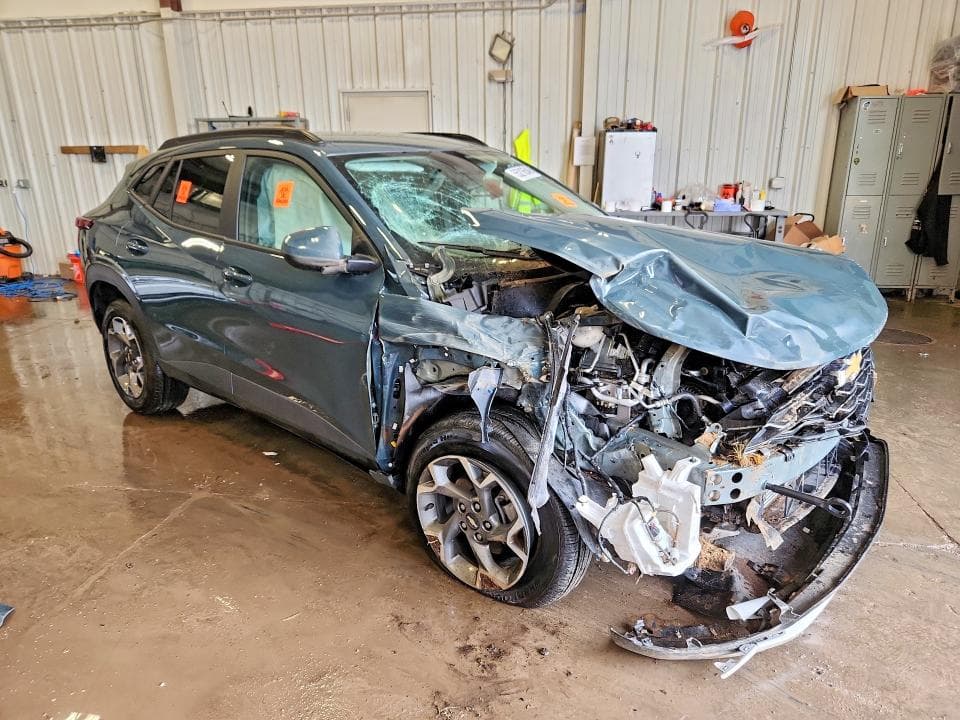 2025 CHEVROLET TRAX 1LT 4
