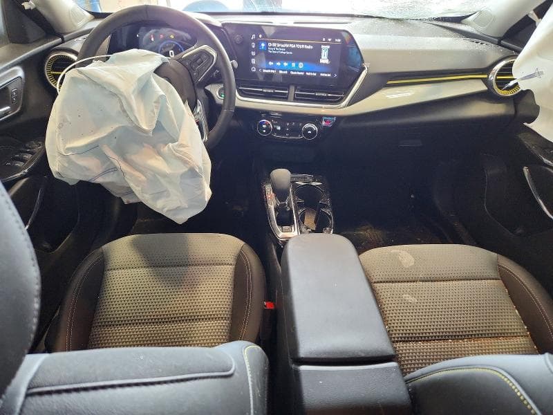2025 CHEVROLET TRAX 1LT 8