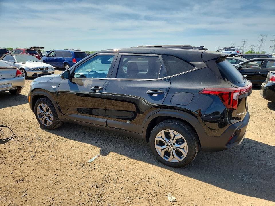 2024 KIA SELTOS LX 2