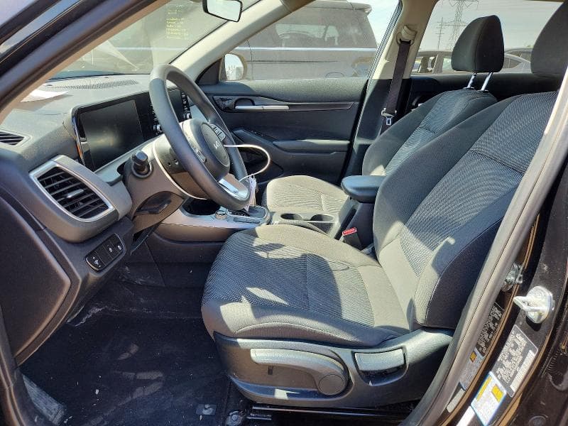 2024 KIA SELTOS LX 7