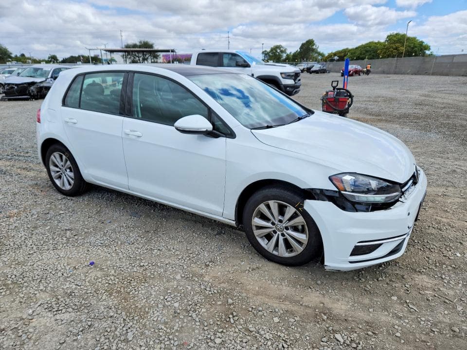2019 VOLKSWAGEN GOLF S 4