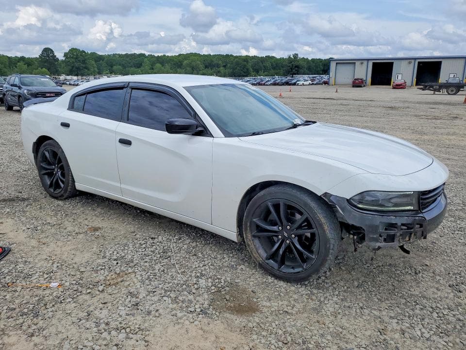 2017 DODGE CHARGER SE SE 4