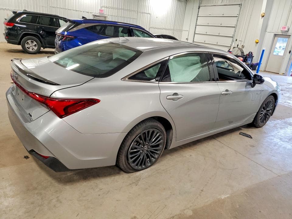 2021 TOYOTA AVALON XSE XSE 3