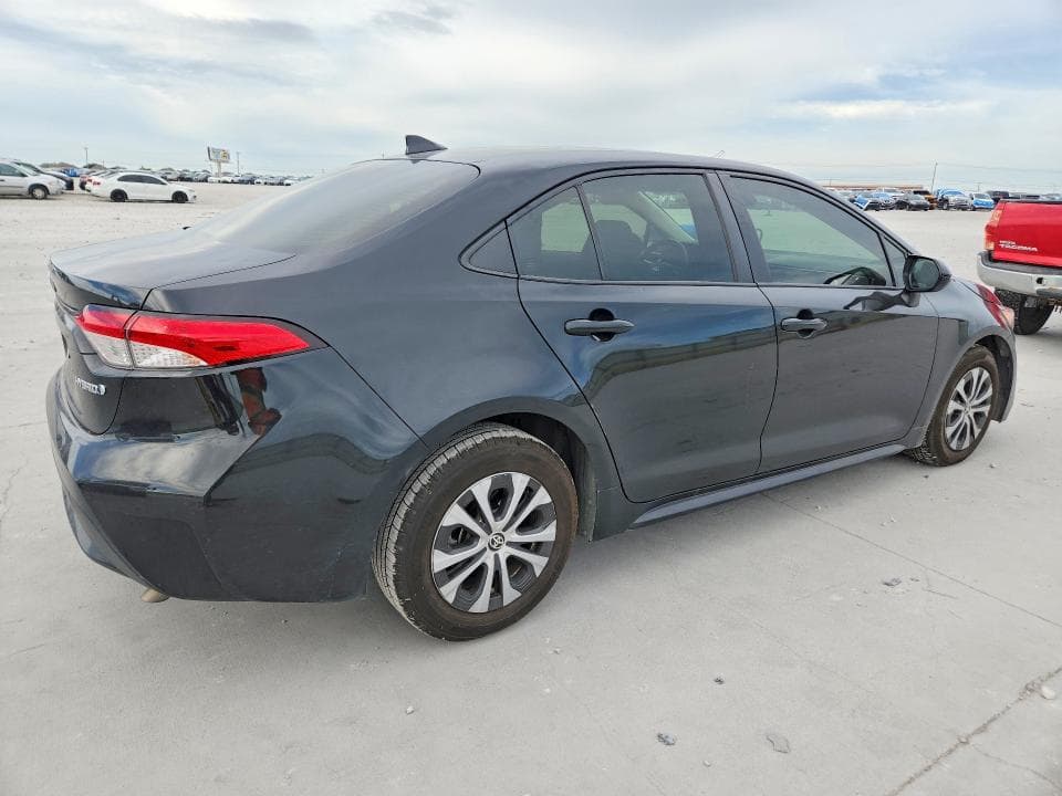 2022 TOYOTA COROLLA LE LE 3