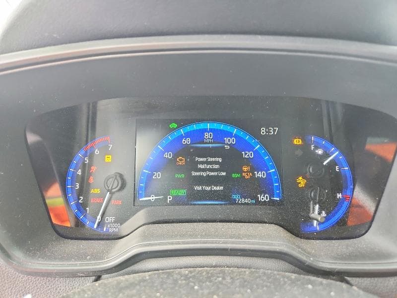2022 TOYOTA COROLLA LE LE 9