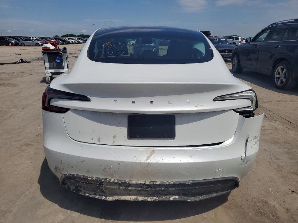 2025 TESLA MODEL 3 6