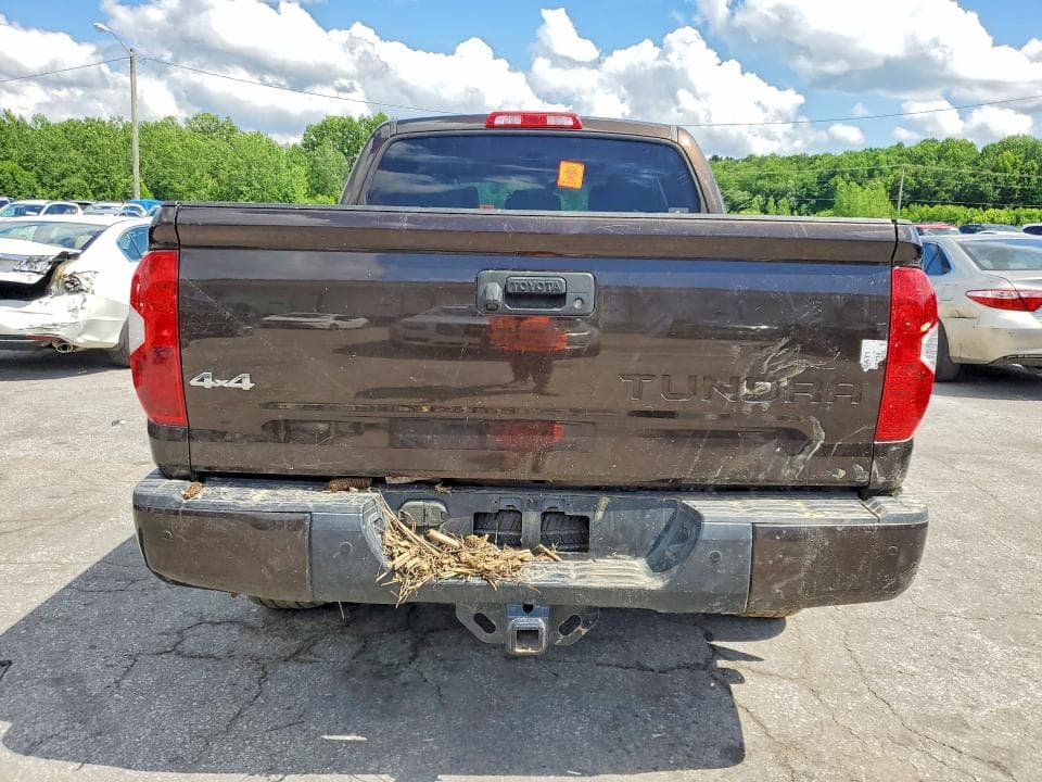 2018 TOYOTA TUNDRA PLATINUM PLATINUM 6