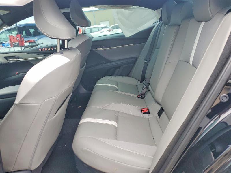 2025 TOYOTA CAMRY SE 10