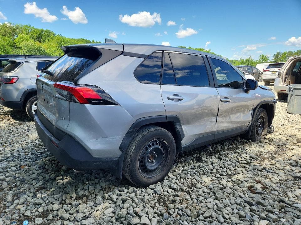 2023 TOYOTA RAV4 LE 3