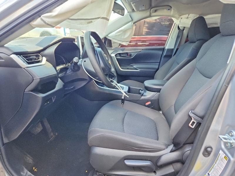 2023 TOYOTA RAV4 LE 7