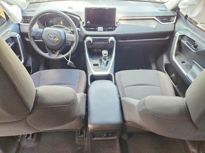 2023 TOYOTA RAV4 LE 8