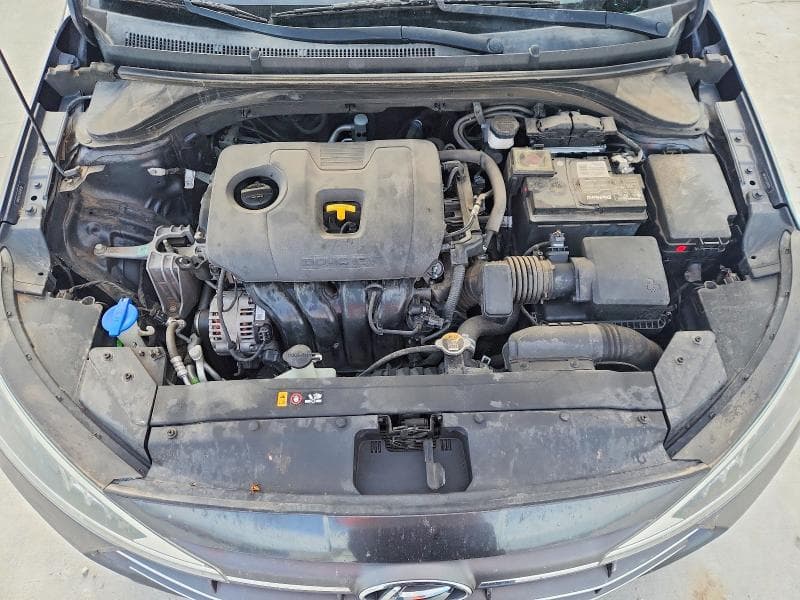 2020 HYUNDAI ELANTRA SE 11