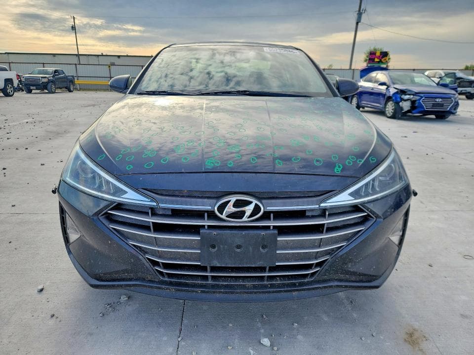 2020 HYUNDAI ELANTRA SE 5