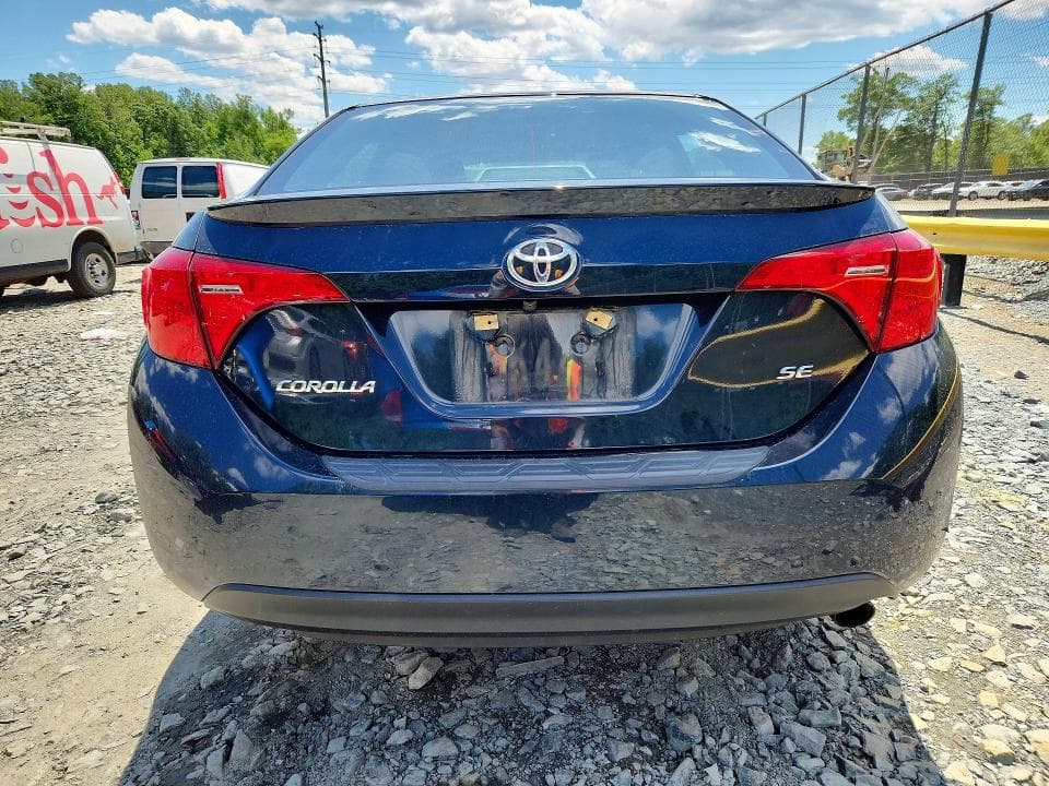2019 TOYOTA COROLLA SE SE 6