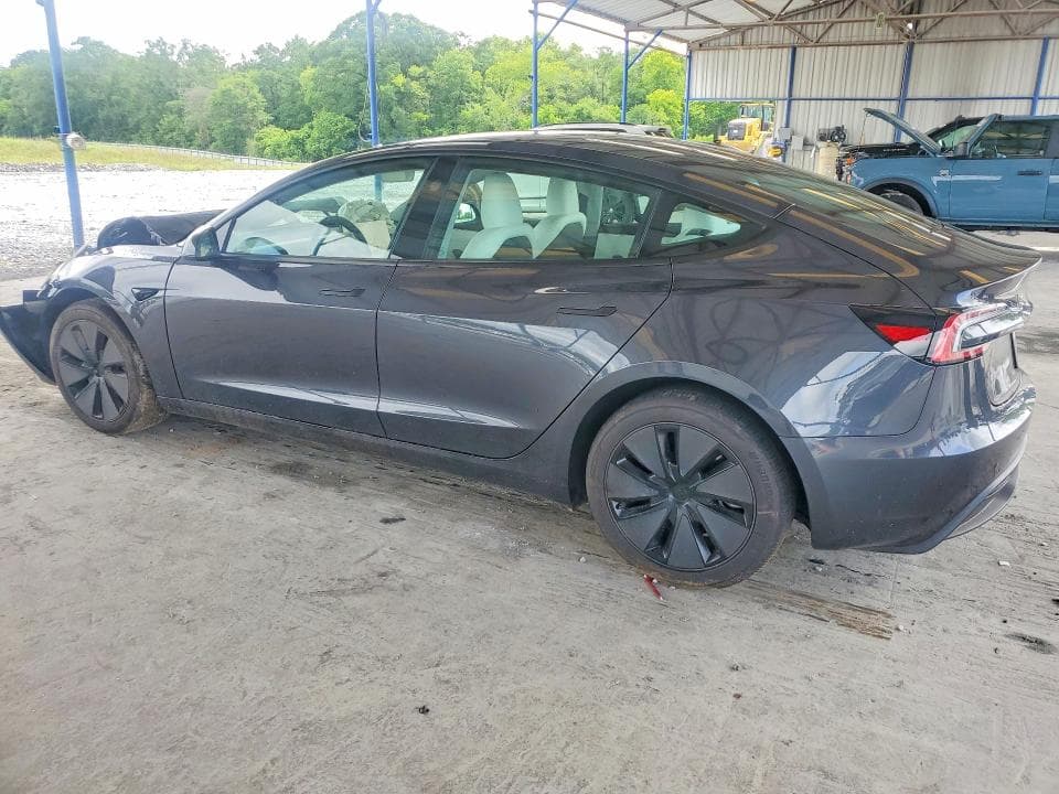 2025 TESLA MODEL 3 2