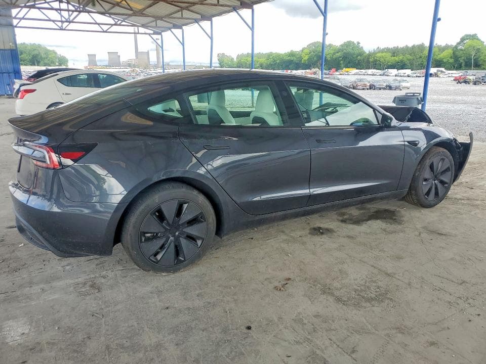 2025 TESLA MODEL 3 3
