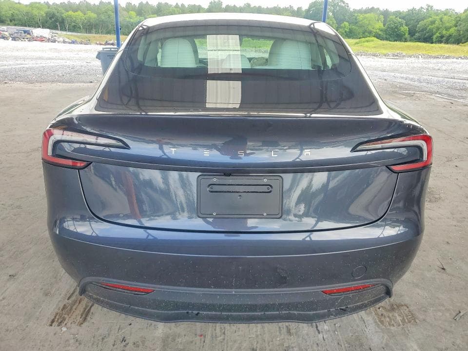 2025 TESLA MODEL 3 6