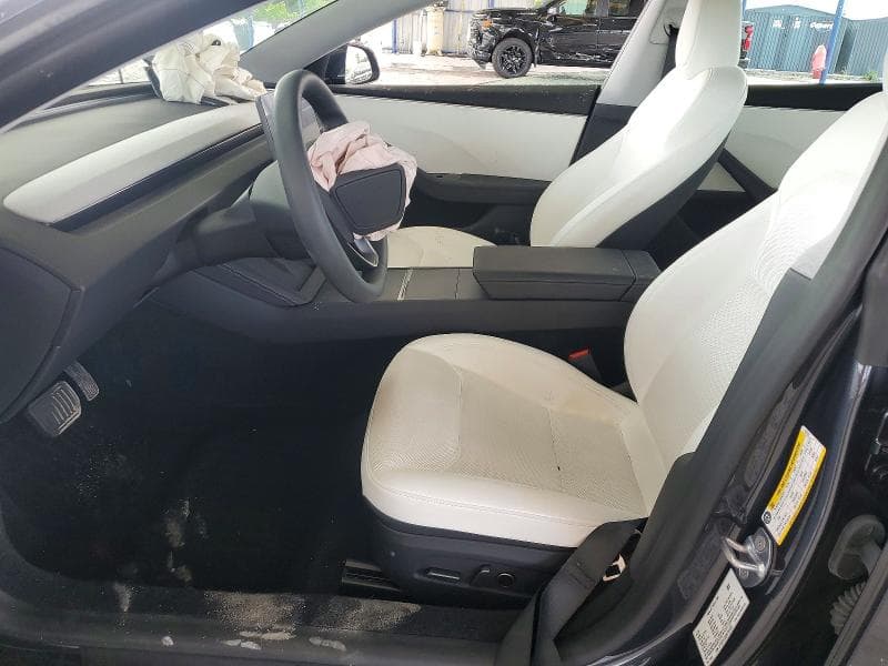 2025 TESLA MODEL 3 7