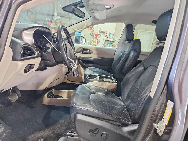 2020 CHRYSLER PACIFICA 7