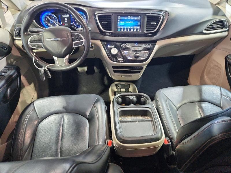 2020 CHRYSLER PACIFICA 8